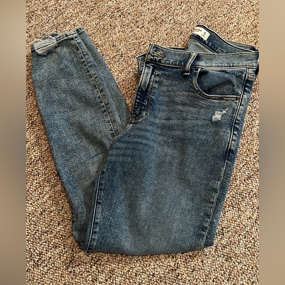 Very stretchy high waisted skinny jean only worn once. - Picture 1 of 1